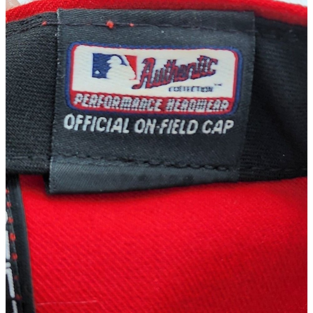 New Era Cool Base 59FIFTY MLB Philadelphia Phillies Red Fitted Hat Cap Size 7 - Picture 8 of 11